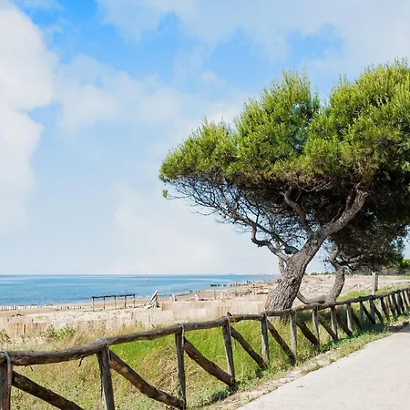 Beachside Duplex With Bbq And Pool Apartment Bibione